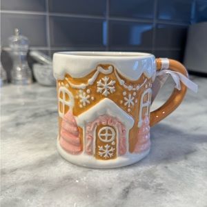 PINK CHRISTMAS GINGERBREAD MUGS